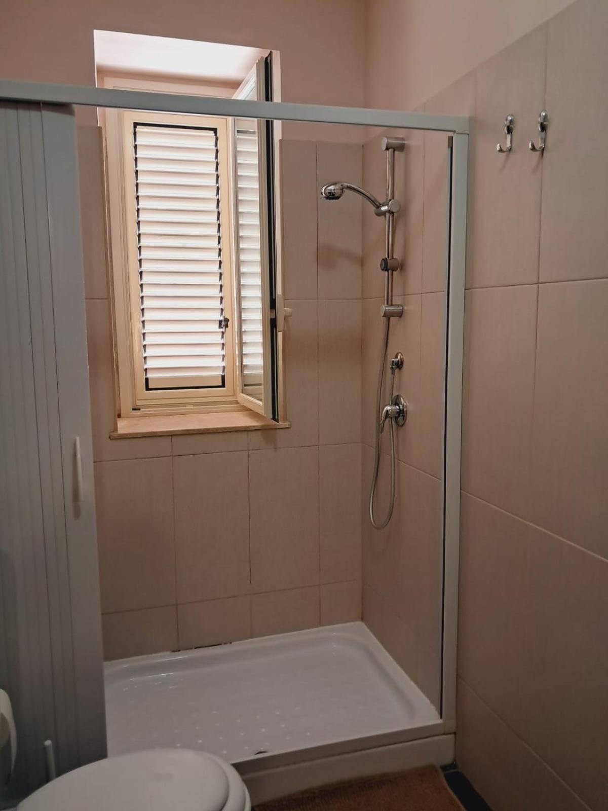 Appartement Al Cortile Del Pozzo à Delia Extérieur photo