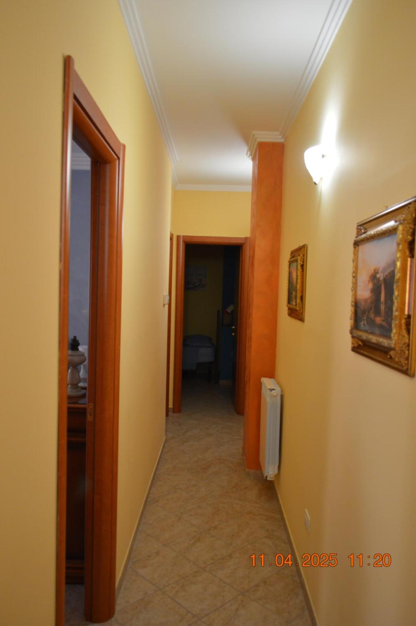 Appartement Al Cortile Del Pozzo à Delia Extérieur photo