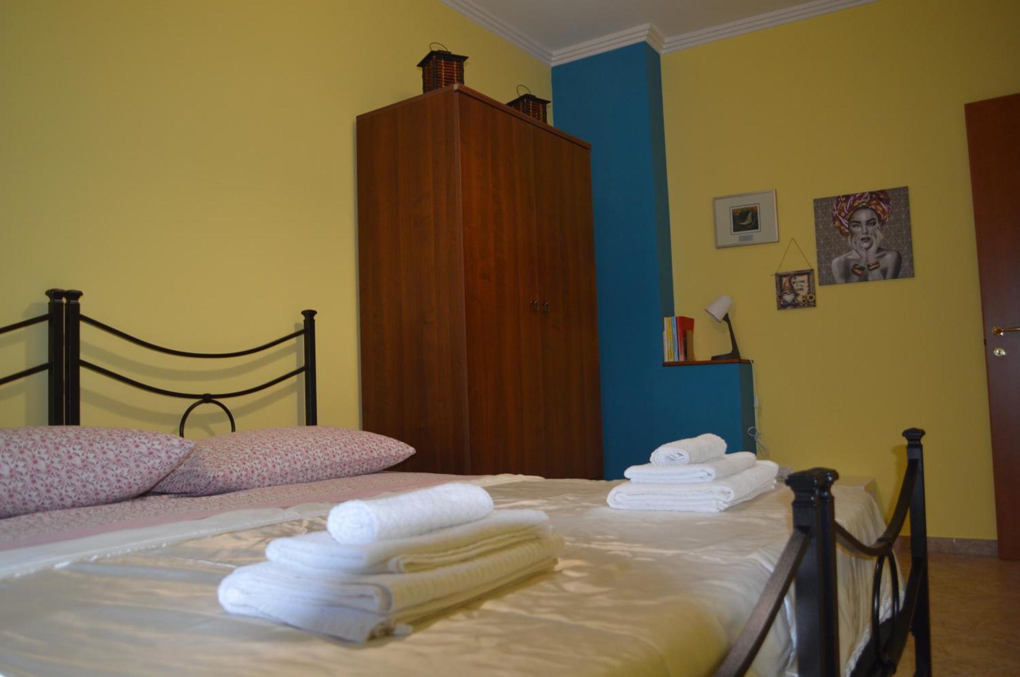 Appartement Al Cortile Del Pozzo à Delia Extérieur photo